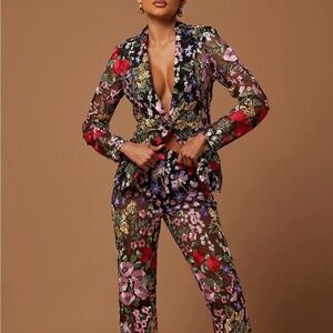 Super HOT Embroidered Pant Suit